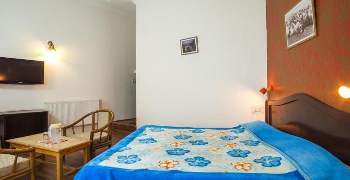 Hotel Nishat View